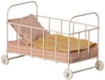Maileg Accesorii pentru casuta de papusi - Patut metalic cu roti - Rose - Maileg