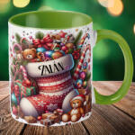 Deconline Crafts Egyedi neves karácsonyi bögre "A Mikulás műhelye" 330 ml kerámia Zöld Full HD (DO129205-GREEN-MUG)