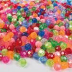 Playbox PlayBox: Színes műanyag fűzhető dekorációs gyöngyök 250db-os csomag (2470712) - innotechshop