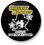 printfashion Chuck Norris nem lélegzik, fogva tartja a levegőt! - Kitűző, hűtőmágnes - Fekete (3096304)