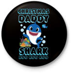 printfashion Christmas Daddy Shark - Kitűző, hűtőmágnes - Fekete (3991388)