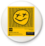 printfashion Fake Smile - Kitűző, hűtőmágnes - Fehér (16741461)