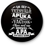 printfashion Tetováló apuka - Kitűző, hűtőmágnes - Fekete (5105328)