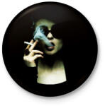 printfashion Marla - Kitűző, hűtőmágnes - Fekete (3094950)