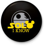 printfashion Solo I know - Kitűző, hűtőmágnes - Fekete (3094134)