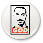 printfashion Zlatan God - Kitűző, hűtőmágnes - Fehér (3081160)
