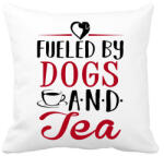 printfashion Fueled by dogs and tea - Párnahuzat, Díszpárnahuzat - Fehér (2539941)