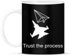 printfashion Trust the process - Bögre - Fekete (16754290)