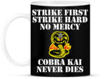 printfashion Cobra Kai never dies - Bögre - Fekete (11778825)
