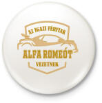 printfashion Alfa Romeo sofőr - Kitűző, hűtőmágnes - Fehér (4795798)
