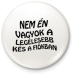 printfashion Nem én vagyok - Kitűző, hűtőmágnes - Fehér (5006861)