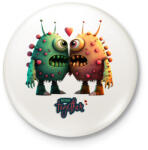 printfashion Vicces Szörnyecskés - BETTER together- cuki, csúnya, szerelmes minta - Kitűző, hűtőmágnes - Fehér (11865054)