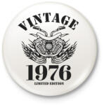 printfashion 1976 - Kitűző, hűtőmágnes - Fehér (6218344)