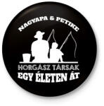 printfashion Horgász társak - Nagyapa és fiú unok névvel - Kitűző, hűtőmágnes - Fekete (13786704)