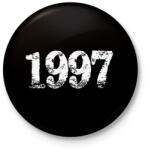 printfashion 1997 - Kitűző, hűtőmágnes - Fekete (6201520)