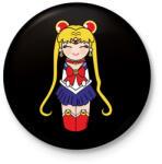 printfashion Sailor Moon - Kitűző, hűtőmágnes - Fekete (3101184)
