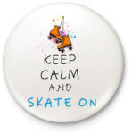 printfashion SKATE ON - Kitűző, hűtőmágnes - Fehér (3082630)