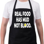 printfashion Real food has mud not blood. - vegán aktivista grafika #12 - Kötény - Fekete (4936736)