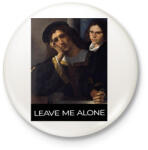 printfashion Leave me alone - Kitűző, hűtőmágnes - Fehér (7087506)