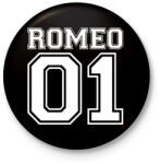 printfashion Romeo 01 - Kitűző, hűtőmágnes - Fekete (3100804)