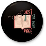 printfashion Just one more page - Csak még egy oldalt - Kitűző, hűtőmágnes - Fekete (7261067)