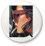 printfashion Cigiző lány - Kitűző, hűtőmágnes - Fehér (3090062)