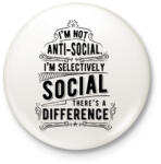 printfashion Nem vagyok antiszociális - Kitűző, hűtőmágnes - Fehér (3074229)