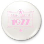 printfashion csillag-1977-pink - Kitűző, hűtőmágnes - Fehér (3076653)