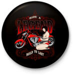 printfashion Legendás motoros - Kitűző, hűtőmágnes - Fekete (3091655)