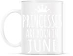 printfashion A hercegnők júniusban születnek - Bögre - Fehér (788866)