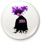 printfashion SOLO LEVELING - Kitűző, hűtőmágnes - Fehér (16445124)