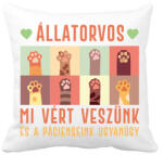 printfashion Állatorvos - Vért veszünk - Párnahuzat, Díszpárnahuzat - Fehér (7223121)