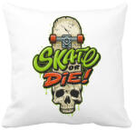 printfashion Gördeszka - skate or die - Párnahuzat, Díszpárnahuzat - Fehér (4953155)