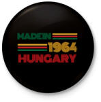 printfashion Szülinap made in Hungary 1964 - Kitűző, hűtőmágnes - Fekete (16844112)