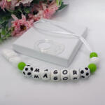  Egyedi neves cumilánc zöld-fehér színben focilabdával (cumilanc_focis_zold)