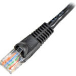 Wiretek UTP CAT5. E patch kábel 5m fekete (WL021BG-5 BL)