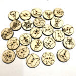  Fa gomb - Adventi 24 db-os csomag