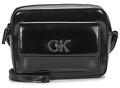 Calvin Klein Jeans Válltáskák RE-LOCK CAMERA BAG_SHINY Fekete Egy méret