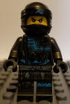 LEGO® Minifigurák Nya - Hunted, Mosolygós/Komor Arccal njo475 (njo475)