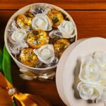  Krém Elegancia Doboz + Ajándék Habtulipán szál szalaggal átkötve