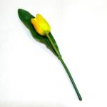  Sárga selyemtulipán, levéllel. Virág mérete: kb. 3, 2x5 cm