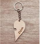  Gravírozott neves fa kulcstartó - Dóra - Páros ajándék (NKT035)