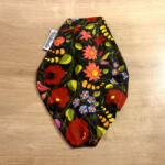 Ritakreativ Fekete alapon virágok tanga mosható betét 18cm - eü