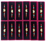 Aranjamente florale - Set premium cu bratari martisor, charm fluture si detalii rafinate