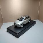 SCHUCO VW Touareg 2 (7P) 2010 silver1/43 (8293)