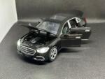 HONGW Macheta auto Mercedes Benz S-Class (W223) Black 2022 (Replica) cu led-uri si sunete1/43 (29414)