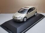 SCHUCO VW Golf 5 crem 2 usi1/43 (2554)