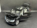 HONGW Macheta auto VW Tiguan 2 (Replica) 2016 Black cu led-uri1/43 (29376)