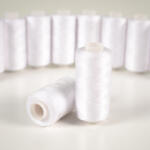 Takoy Poliészter cérna TKY 500 m fehér színű