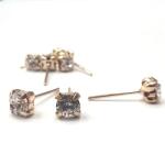  Gyöngy alkatrész- fülbevaló alap bedugós kristállyal 4mm arany 4pár/csomag